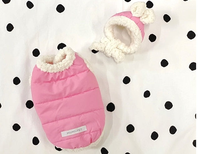 Pet clothes keep warm